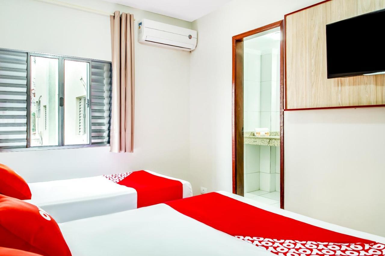 Oyo Hotel Lisboa, São José dos Campos エクステリア 写真