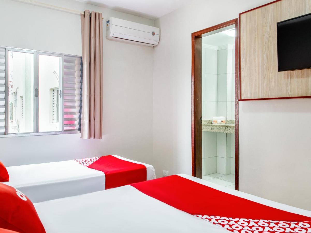 Oyo Hotel Lisboa, São José dos Campos エクステリア 写真