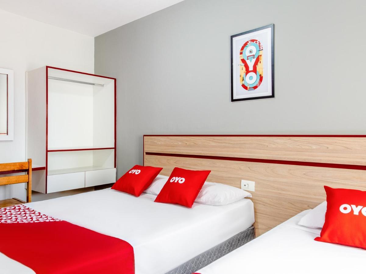 Oyo Hotel Lisboa, São José dos Campos エクステリア 写真